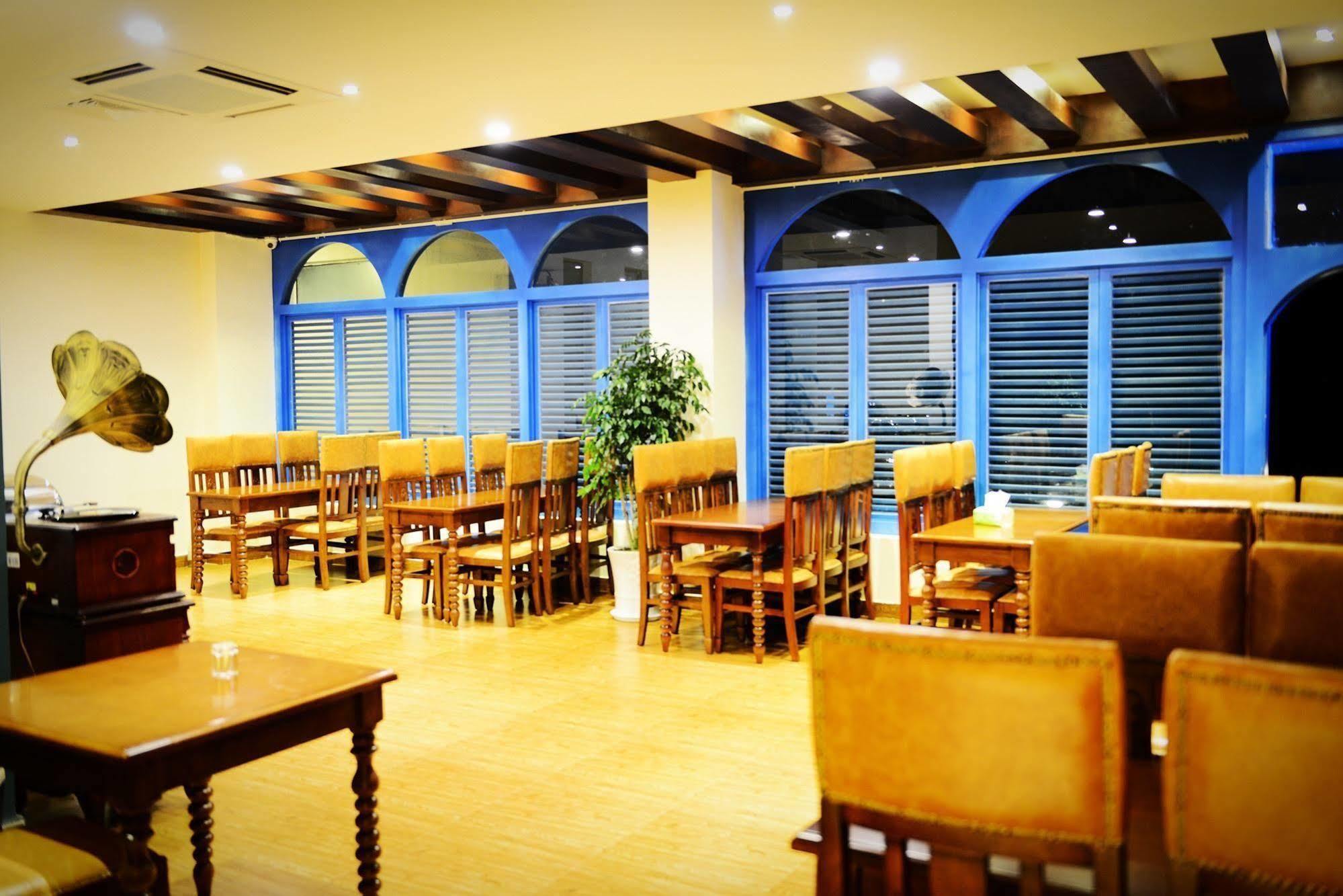 Magpies Habitat Erhai Resort Hotel Dengchuan ภายนอก รูปภาพ