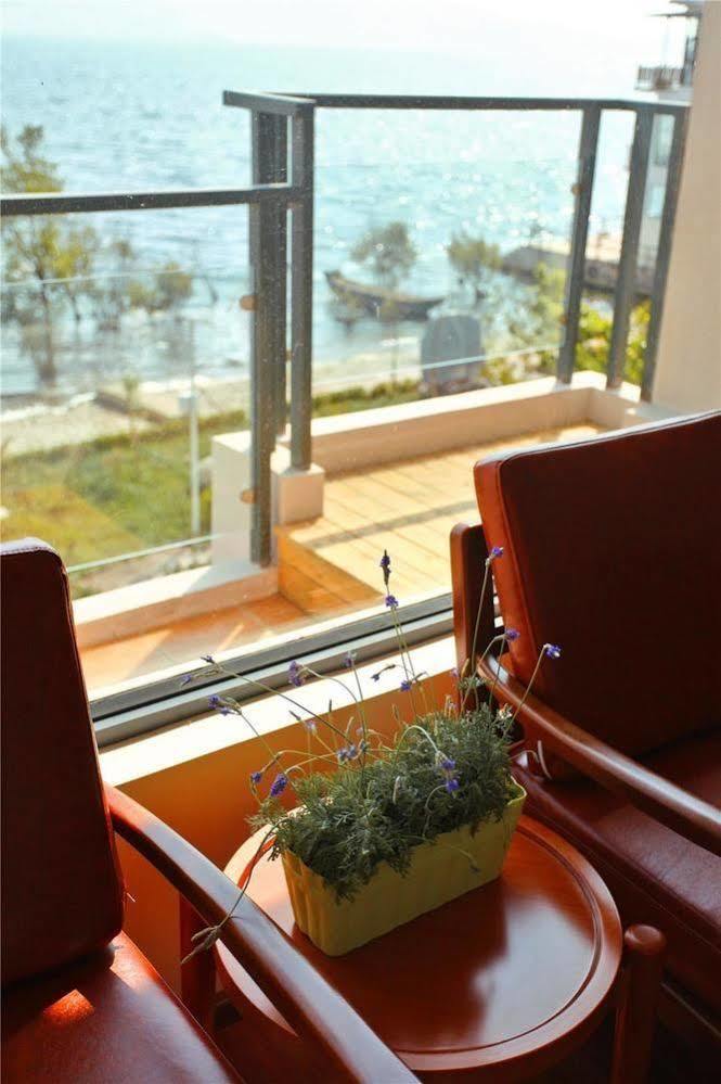 Magpies Habitat Erhai Resort Hotel Dengchuan ภายนอก รูปภาพ